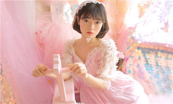 若尔盖供卵试管代怀生子多少钱？这一直是很多不孕不育家庭关注的话题。在中国，不孕不育的发生率越来越高，根据《中国不孕不育现状调研报告》显示，育龄夫妇的不孕不育率从20年前的3%增长至现在的12.5%-18.2%，患者人数高达6000万以上。在这样的背景下，许多家庭通过供卵试管来实现自己的生育梦想。那么，供卵试管代怀生子的费用到底是多少呢？